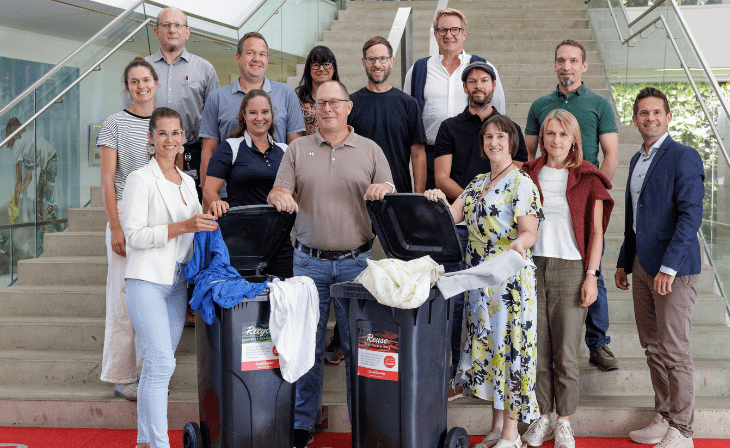 Saubermacher arbeitet gemeinsam mit Forschungspartnern aus Industrie und Wissenschaft an der Entwicklung eines automatisierten und KI-gestützten Sortiersystems für Alttextilien. Credit: Saubermacher