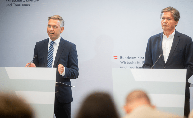 Wirtschaftsminister Wolfgang Hattmannsdorfer und Vorsitzender HyPA-Beirat Wolfgang Anzengruber-c-MBWET/Holey