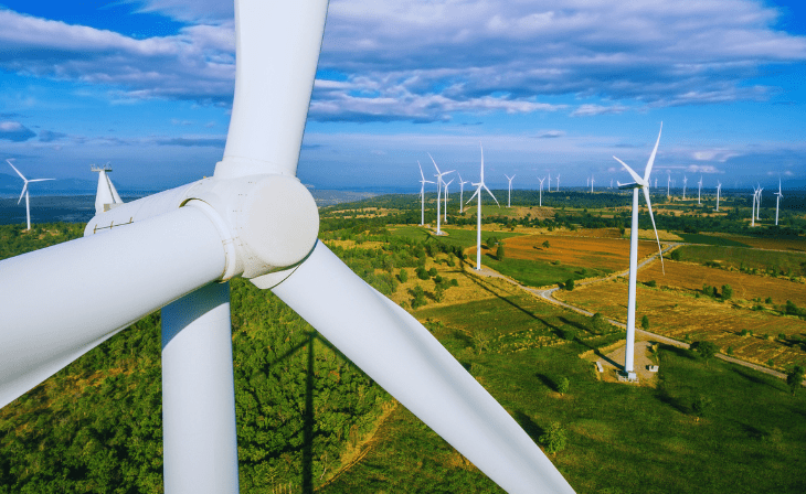 Windenergie ist weltweit starker Treiber der Transformation zu erneuerbarer Energie (c) Canva