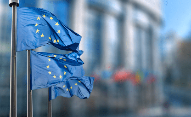 Europaflaggen (c) Canva.com